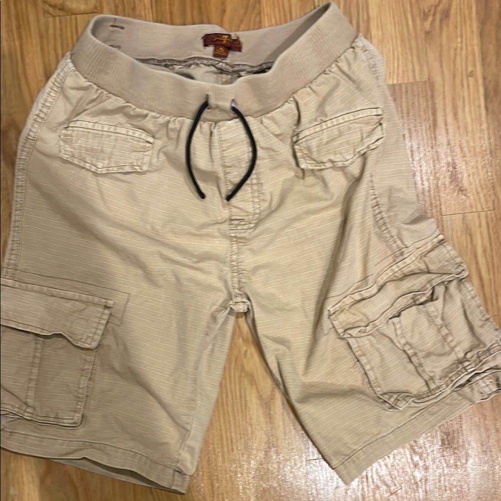 7 For All Mankind Tan Cargo Shorts Kids unisex  size XL (approx  Kids 12-14)